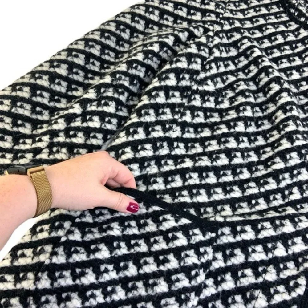 Talbots Chunky Knit Sweater Jacket in Black and White ArrowKnit Lonngline Topper - Picture 6 of 7